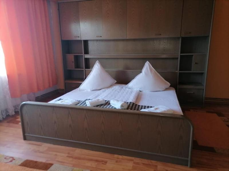 Hotel Casa Marinca Ocna Şugatag Esterno foto